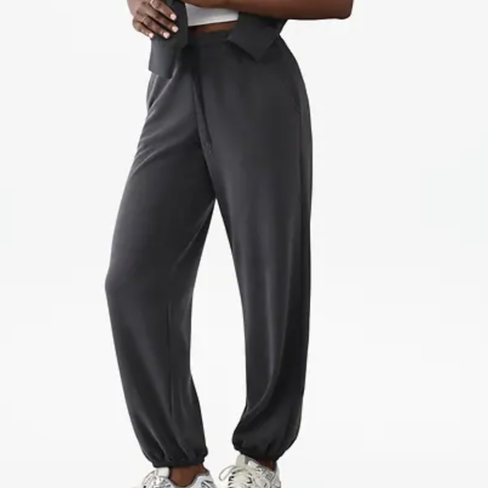 Athleta Seasoft Jogger Black NWT - Picture 1 of 8